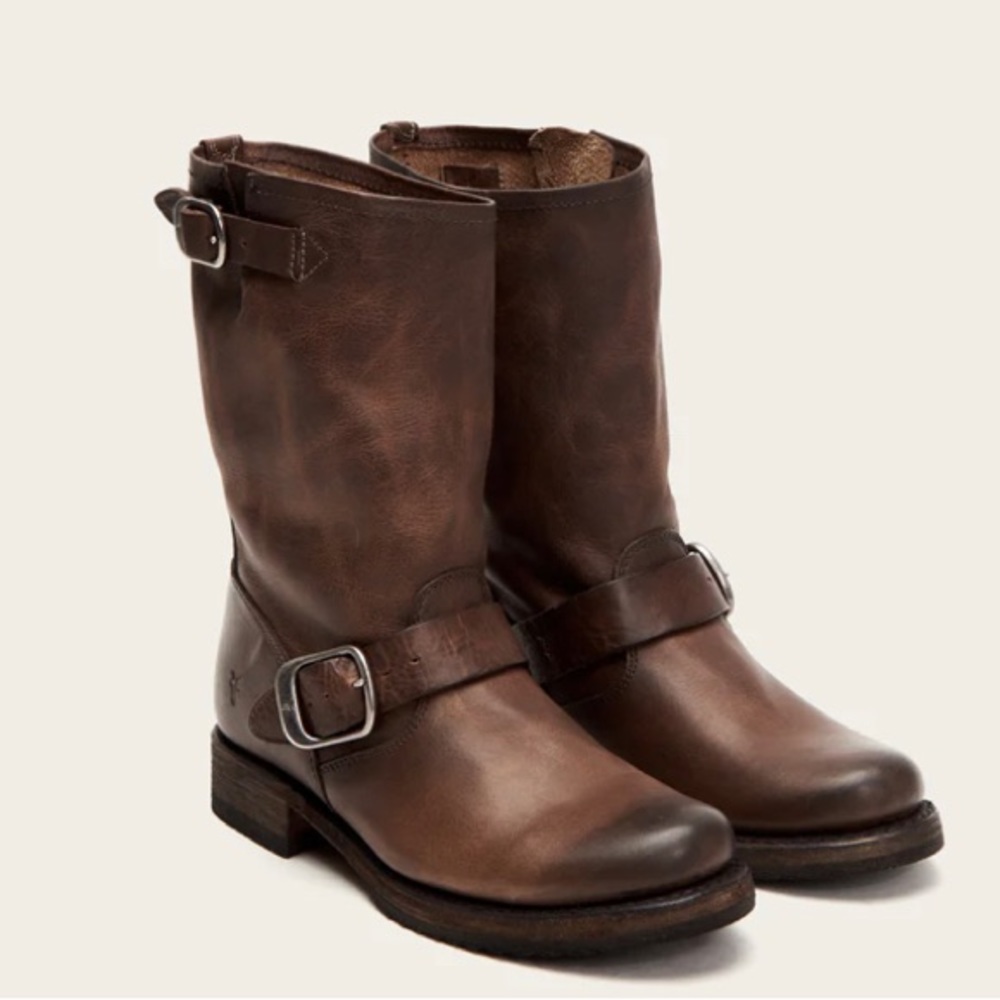 Vintage Frye Veronica short boots. Perfectly warn in and oiled Size woman’s 7.5